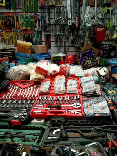 融合五金工具批發零售與燈具零售 一站式商業解決方案的優勢與策略